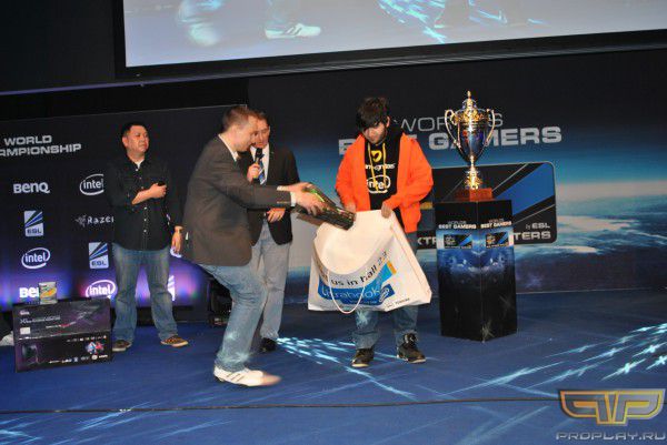 ����� Dignitas - MVP LoL �������